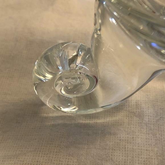 HUGE SALE! ROMANIA CRYSTAL CLEAR HANDCRAFTED 3-SCROLL FOOTED PITCHER 7.5” - Picture 5 of 9